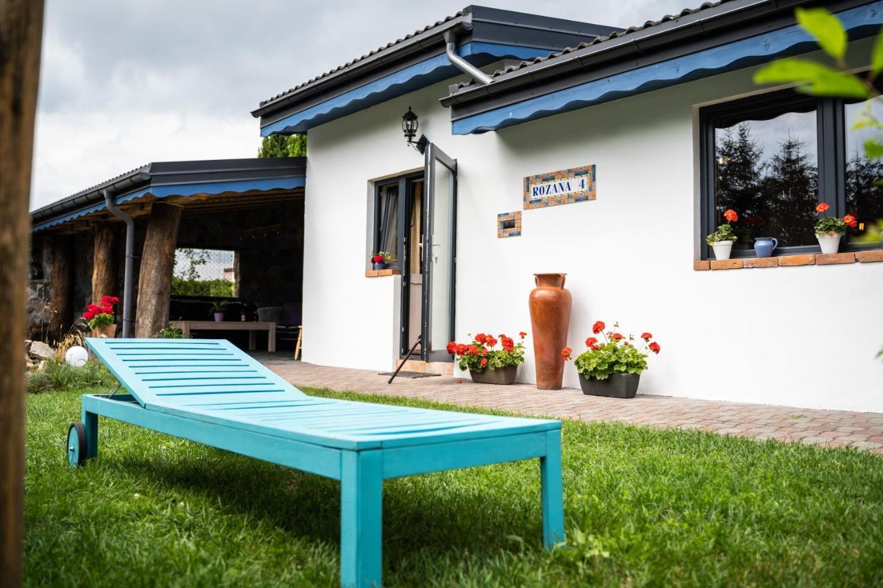 Cat Stone Villa Pisz Eksteriør bilde